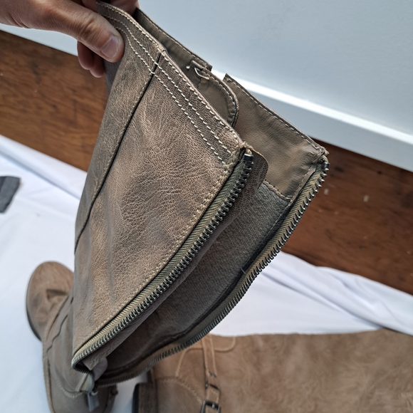 Knee-High BRECKELLES Women's Tan Boots Size 7.5 - Picture 10 of 12